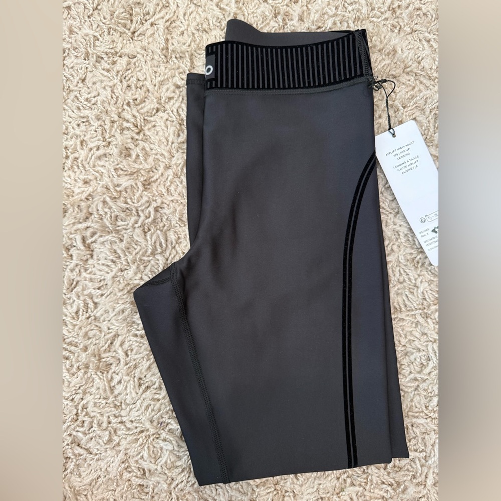 ALO Yoga Airlift High-Waist 7/8 Line Up Legging size XSmall - Black